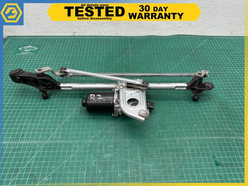 12-20 BMW F30 3-series WINDSHIELD WIPER ARM TRANSMISSION LINKAGE W/ MOTOR OEM