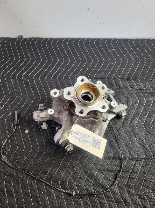 2020-2025 Bmw X4 30i Left Driver Rear Knuckle & Hub 2.0L AWD 2k OEM