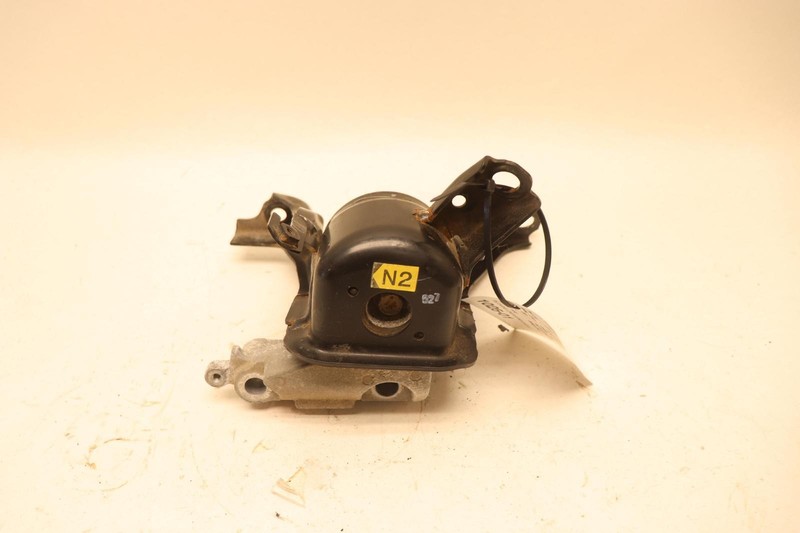 2019-2025 TOYOTA COROLLA HATCH 2.0L M/T RIGHT ENGINE LOWER SUPPORT MOUNT OEM