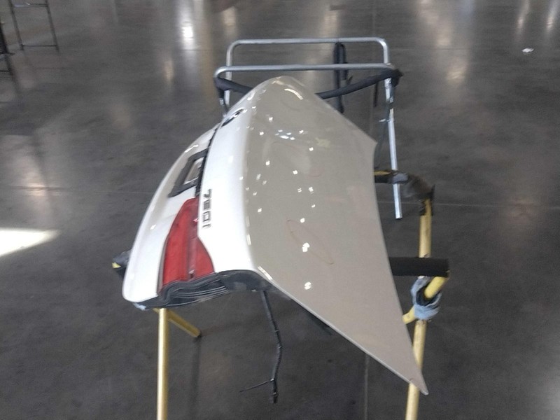 2018 BMW 750i Deck Lid Trunk Lid White OEM 635352 4DR SED WHT A96