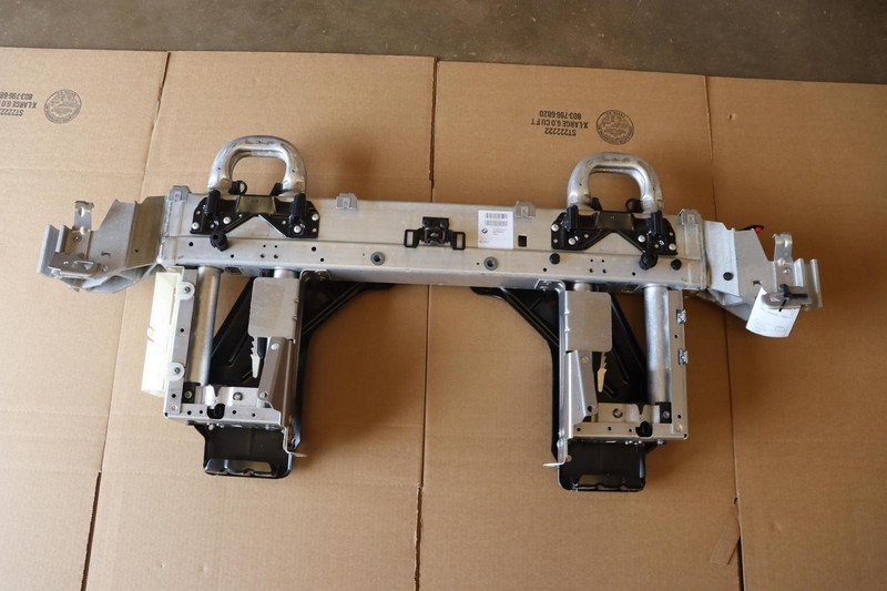 2007-2013 BMW 335I E93 CONVERTIBLE REAR ROLLOVER BAR HEADREST BRACKET OEM