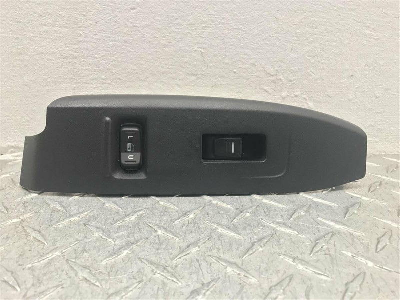 2007-2010 HUMMER H3 PASSENGER FRONT WINDOW SWITCH OEM 25782261