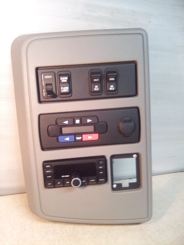 International LT 3600595C4 Sleeper Control Panel B506853