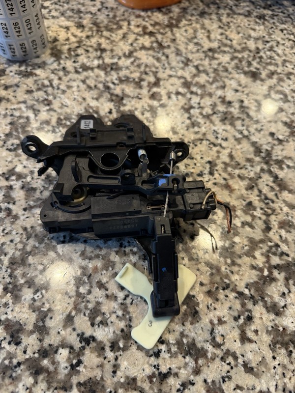2006-2012 CHEVROLET MALIBU TRUNK LATCH POWER LOCK ACTUATOR RELEASE DECK LID OEM