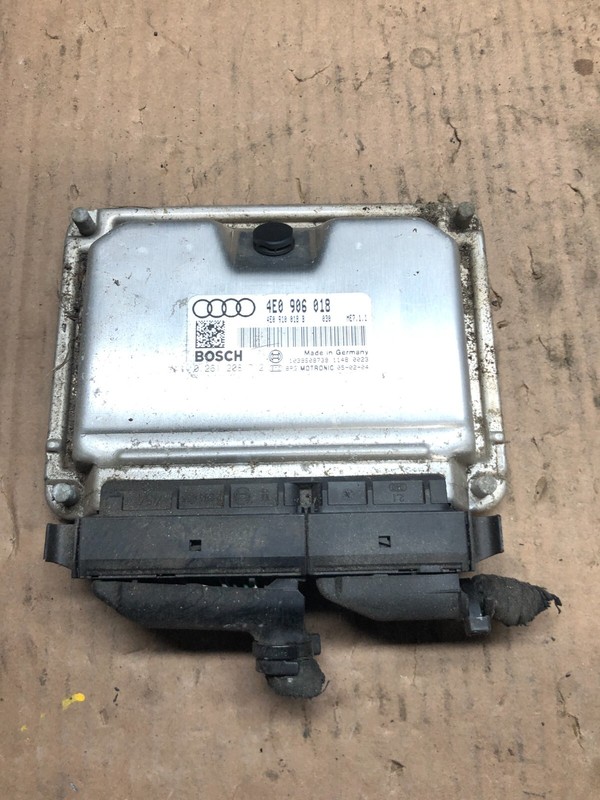 2005 2006 Audi A8 Engine Control Computer Ecu ECM 4E0906018 F6293 PS