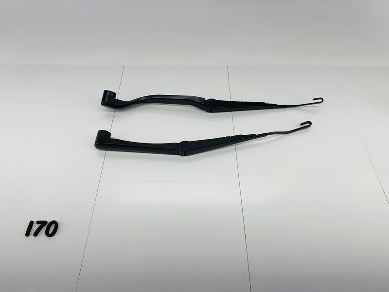 17-20 FIAT 124 SPIDER RIGHT & LEFT SIDE WINDSHIELD WIPER WASHER ARM SET OF 2 OEM