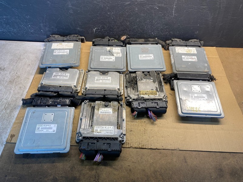 Mix of 10 Audi ECM Engine Computer Module AD4876