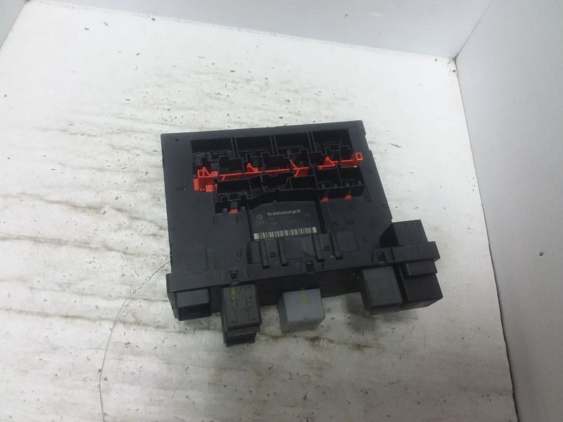 Fuse Box Relay Power Module 2008 Audi TT 8P0907279K