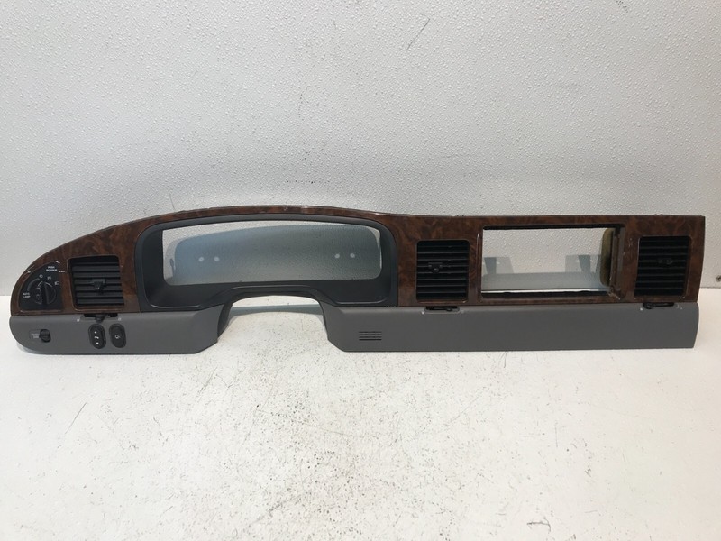 98-02 LINCOLN TOWN CAR DASH CLUSTER RADIO TRIM BEZEL Gray OEM