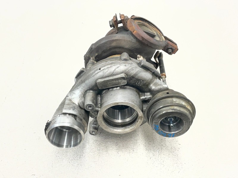 2013 2014 2015 F12 BMW M6 Right Passenger Turbo Turbocharger 4.4L OEM 1660