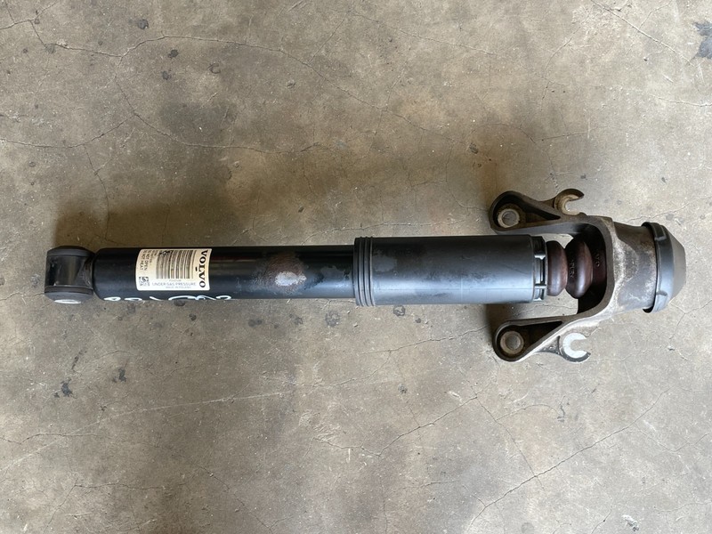 18 19 20 21 22 Volvo XC60 Rear Right Passenger Shock Strut Absorber AWD 1603 OEM