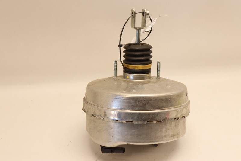 2015-2018 MERCEDES C-CLASS C300 W205 AWD POWER BRAKE VACUUM BOOSTER OEM