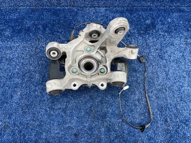 17-20 Fiat 124 Spider Rear Right Passenger Side Spindle Knuckle Hub Bearing OEM