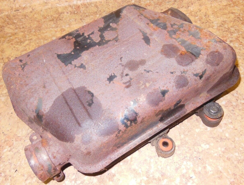 1990 Arctic Cat Prowler 440 Snowmobile Engine Exhaust Chamber Silencer Muffler