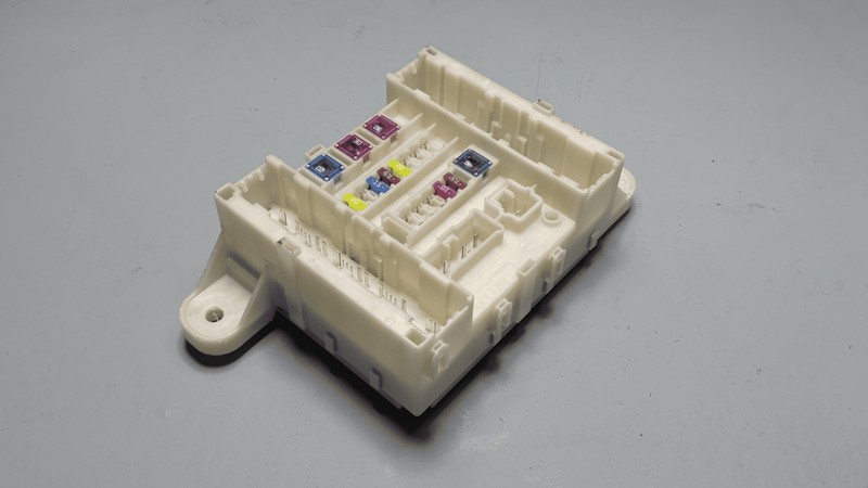 2017-2020 ACURA MDX 3.5L AWD RELAY & FUSE REAR JUNCTION BOX OEM