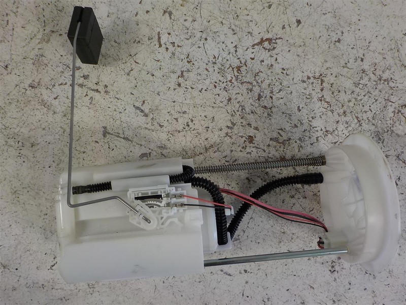 2016 Honda Pilot EX EX-L TOURING Gas fuel pump assembly 17045-TZ5-A10