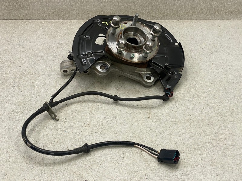 2020-2023 BUICK ENCORE GX FRONT LEFT DRIVER SIDE SPINDLE KNUCKLE OEM LOT761