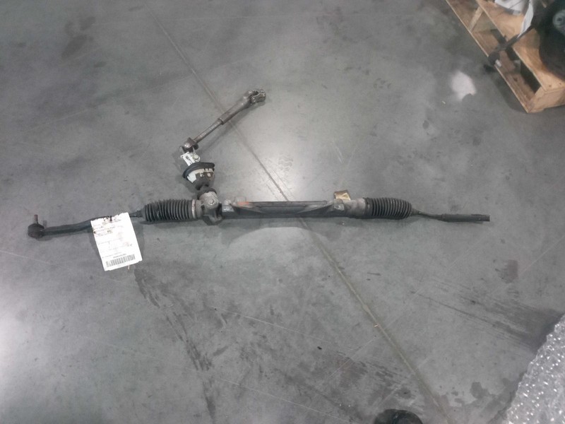 2016 Nissan JUKE Rack and Pinion Assembly OEM Black 121K Miles 4WD