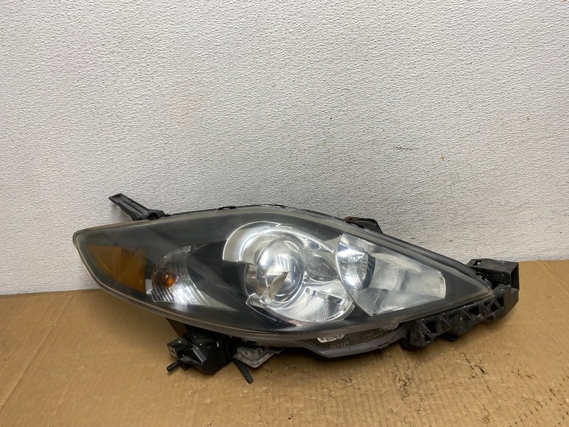 2006 2007 Mazda 5 Right Passenger RH Side Xenon Headlight OEM AD1173 DW