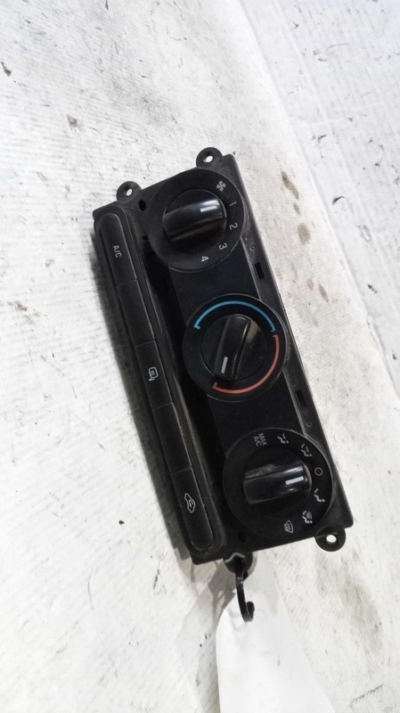 2009 Ford F250SD A/C Selector Switch OEM Used 93K Miles NJ25-20360-497081