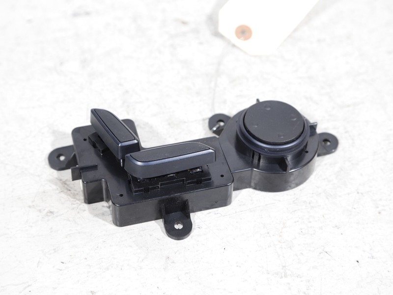 OEM 2016 - 2020 TESLA MODEL X FRONT RIGHT SEAT ADJUST & LUMBAR CONTROL SWITCH