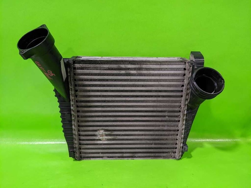03-06 CAYENNE DRIVER LEFT INTERCOOLER 450HP OEM 4096-81