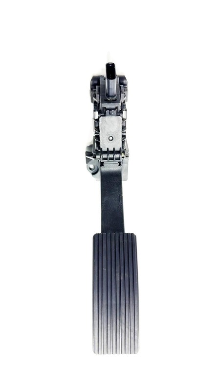 2020-2022 Mercedes GLB 250 Throttle Accelerator Gas Pedal OEM A1773001800