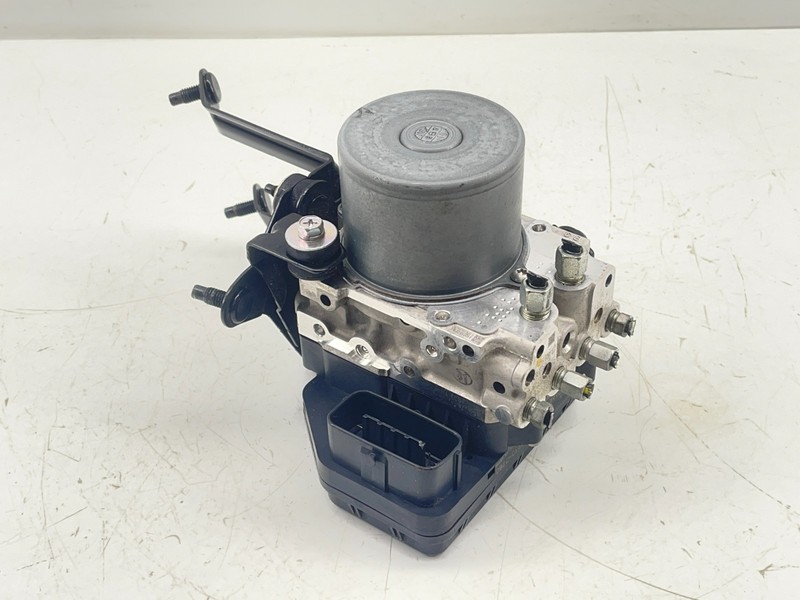 18-20 INFINITI Q50 ANTI BRAKE LOCK ABS PUMP CONTROL MODULE UNIT OEM 55K