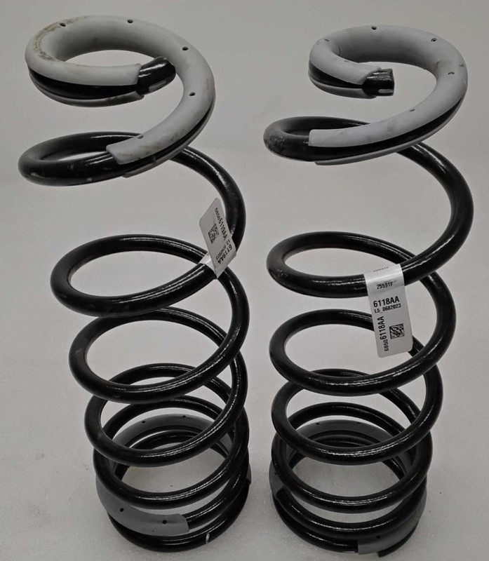 2021-2023 Jeep Gladiator Pair Rear Coil Springs 10274 68506118AA 68506119AA