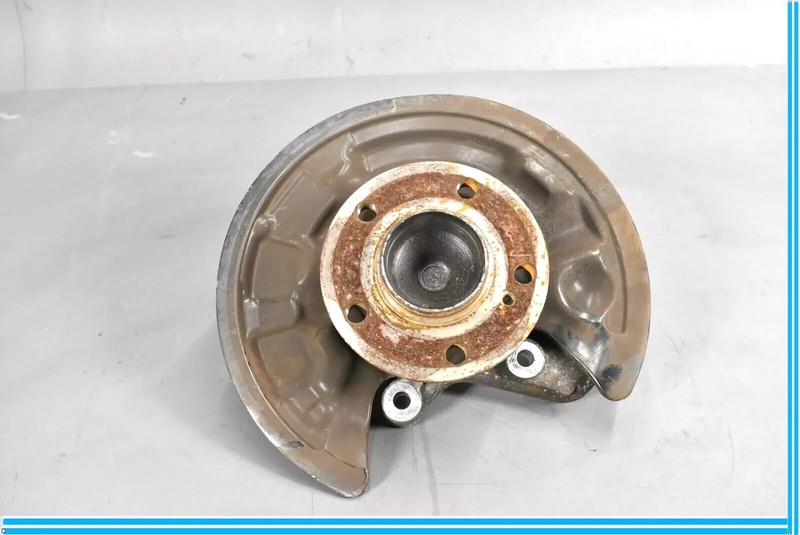 14-18 Mercedes W117 CLA250 Rear Right Passenger Spindle Knuckle Hub Bearing OEM