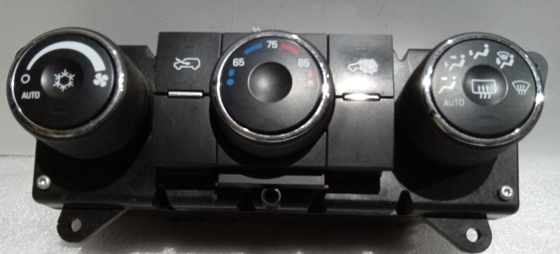 2007-2009 Suzuki Vitara XL-7 51983 Dash Controls Temperature Unit AC 9561078J61