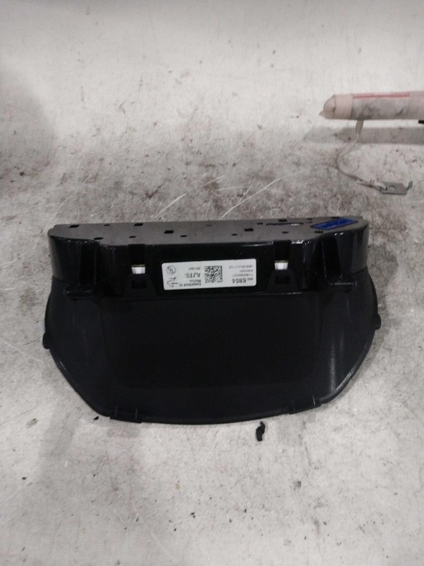 2016 Chevrolet Silverado 1500 Speedometer Gauge Black OEM 23391331 Used