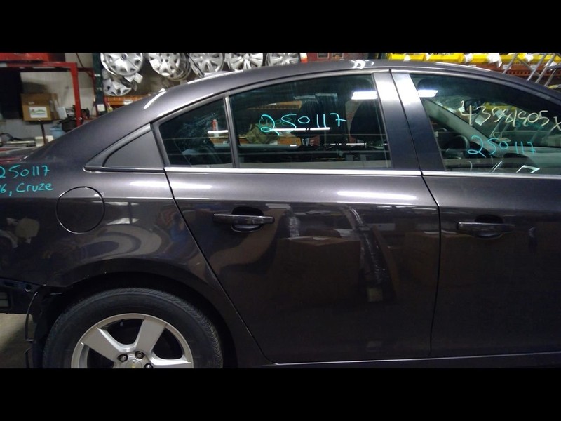 Passenger Rear Side Door VIN P 4th Digit Limited Fits 13-16 CRUZE 1563198