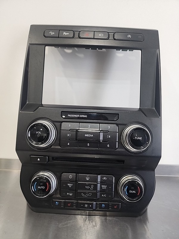 JL3T18E245BDJ 2018 FORD F-150 RADIO BEZEL HEATED SEAT MEDIA CAMERA OEM