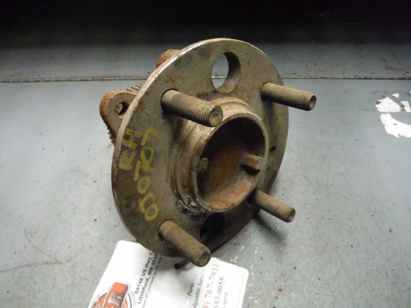01 HYUNDAI XG300 R. REAR STUB AXLE 63323
