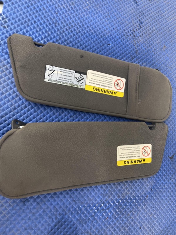 00-02 Ford Ranger Sun Visor Set Gray Oem Tested
