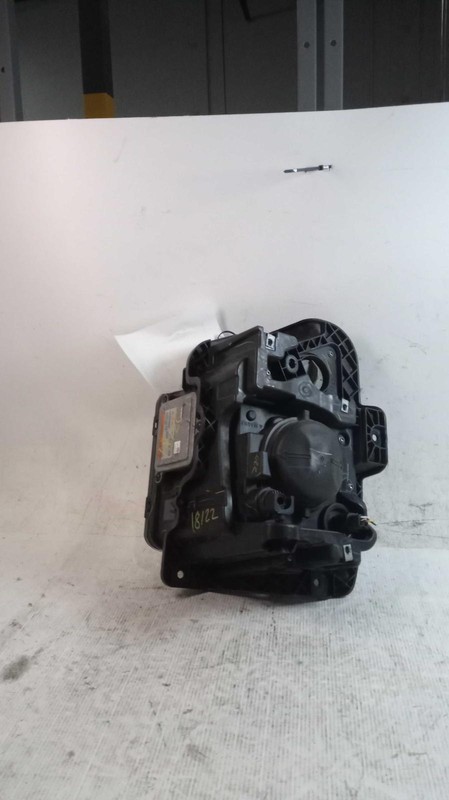 2020 Chevrolet Blazer Left Headlight Assembly Blue OEM Used 69,000 Miles