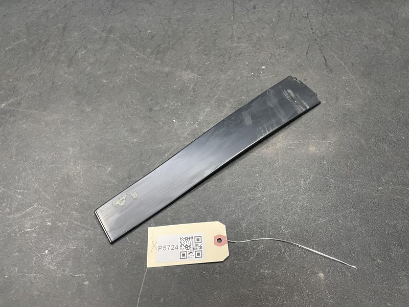 Rear Right Door Window Front Side Molding 2019 Dodge Charger 57010428AC 14- 23 X