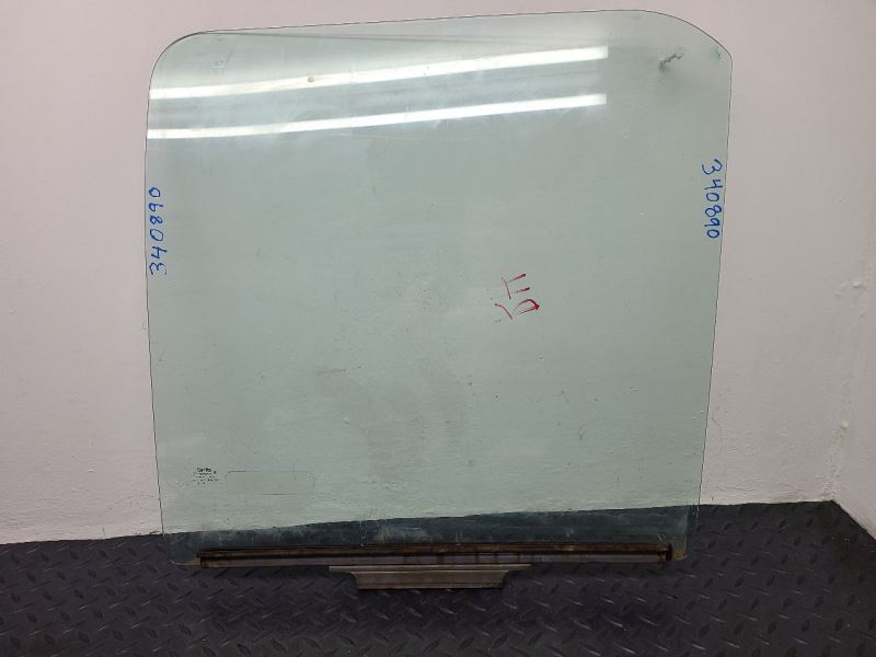 87-97 Ford F250 F350 F450 Front Right Passenger Door Glass OEM F4TZ-1521410-A