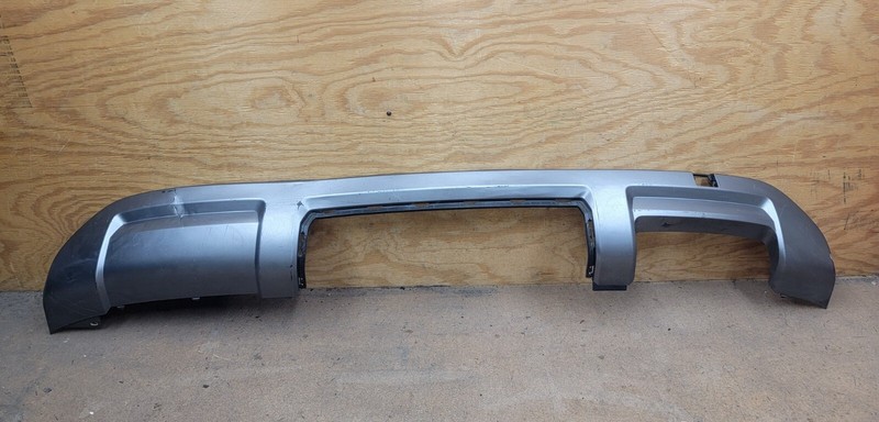 2023 2024 Hyundai Palisade Rear Bumper Skid Plate OEM 86671- S8SBO "DAMAGED"