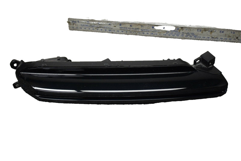 2018-2020 PORSCHE CAYENNE TURBO FOG LIGHT RIGHT SIDE FACTORY OEM