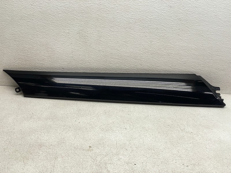 11-17 INFINITI QX56 QX80 FRONT LEFT DRIVER SIDE WINDSHIELD A PILLAR OEM LOT743