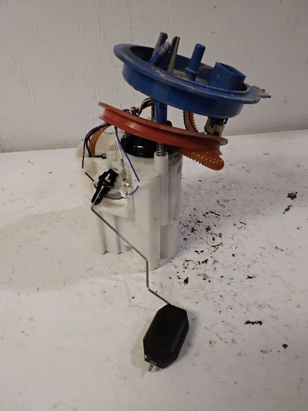 Fuel Pump Assembly Tank Mounted Fits 19-24 JETTA 3600724
