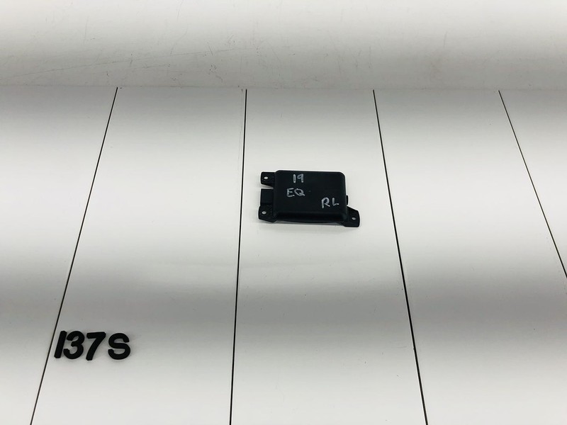 18-23 CHEVROLET EQUINOX REAR LEFT SIDE BLIND SPOT RADAR SENSOR MODULE OEM
