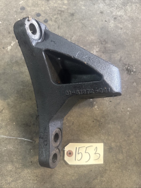 Detroit Diesel DD15 Engine Mount 01-31872-001