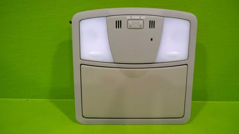 09 10 11 12 13 14 MURANO OVERHEAD LIGHT SUNGLASS HOLDER OEM 2577-40