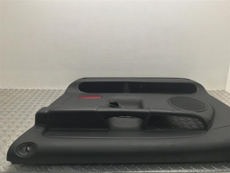 2002-2005 RAM CREW CAB PASSENGER SIDE FRONT DOOR PANEL OEM OEM
