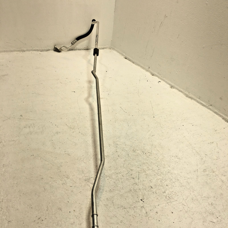 2018-2023 BMW 530XE E 2.0L HYBRID UNDERFLOOR HOSE SUCTION LINE FRONT PIPE OEM