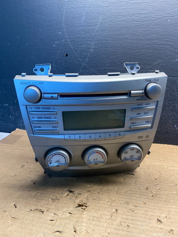 2007 to 2009 Toyota Camry Radio CD Player Climate Control Bezel OEM AD9637 DG