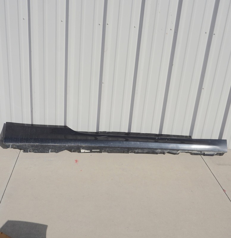 2012 - 2018 BMW 650I 640i RIGHT SIDE ROCKER PANEL MOLDING BLACK